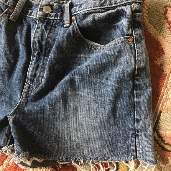 GAP high rise cut offs - Picture 3 of 4